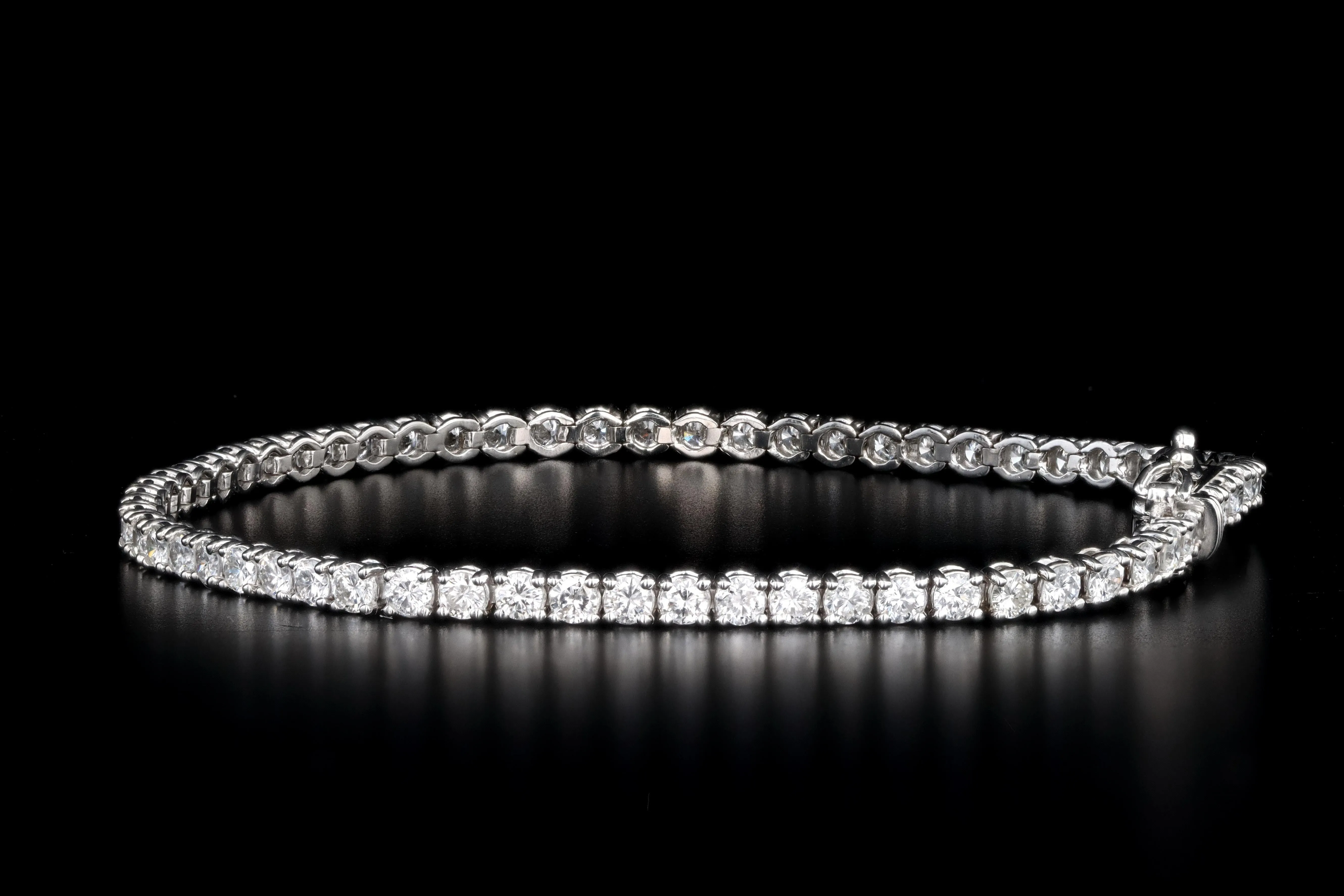 14K White or Yellow Gold 3.5 Carat Total Weight Round Diamond Tennis Bracelet