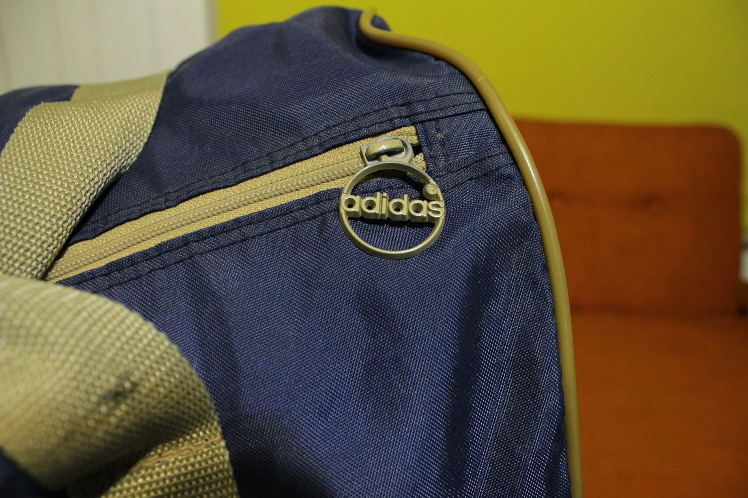 Adidas Vintage 80s Trefoil Logo Gym Duffle Travel Bag