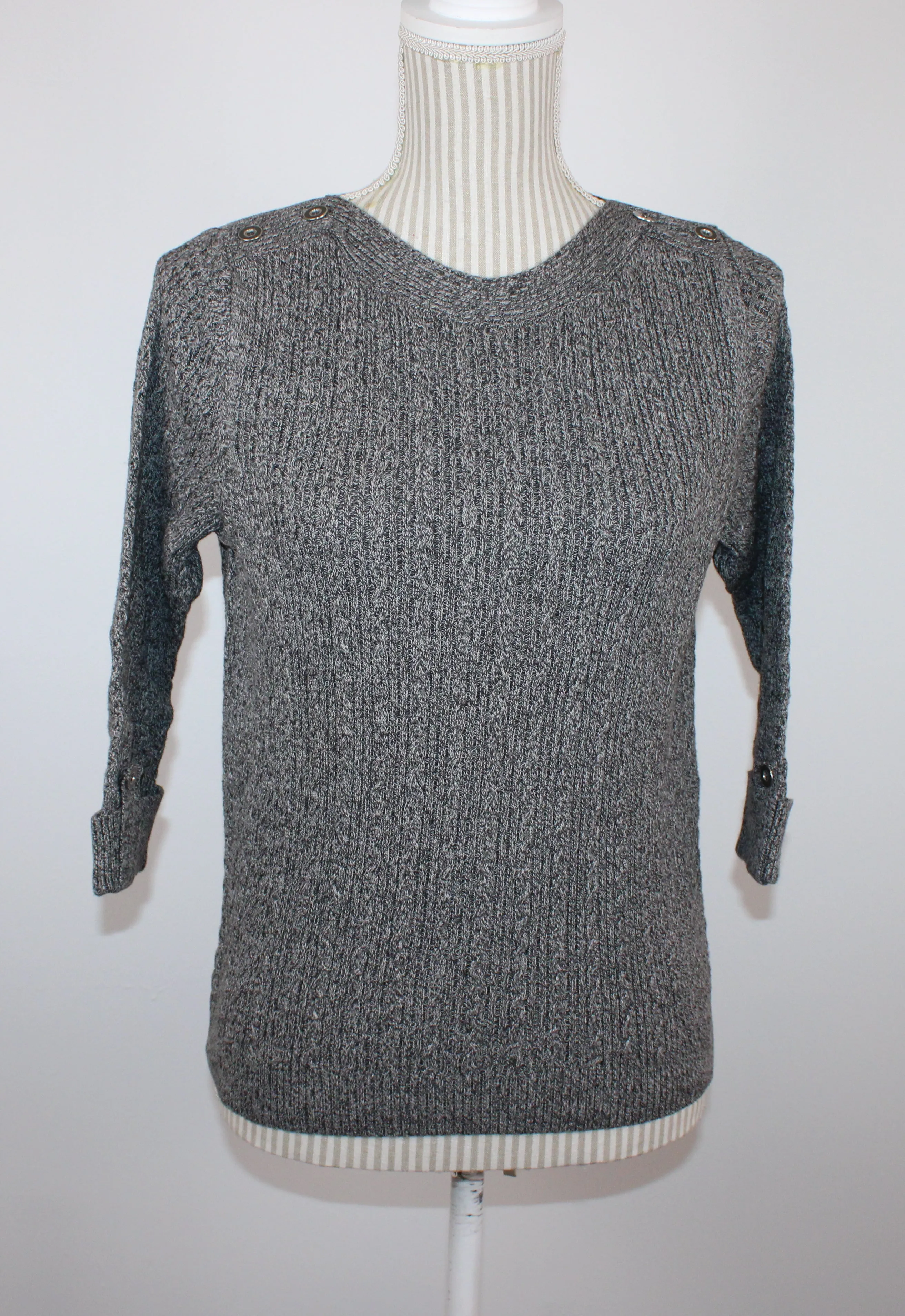 ALIA GREY SWEATER SMALL PETITE EUC