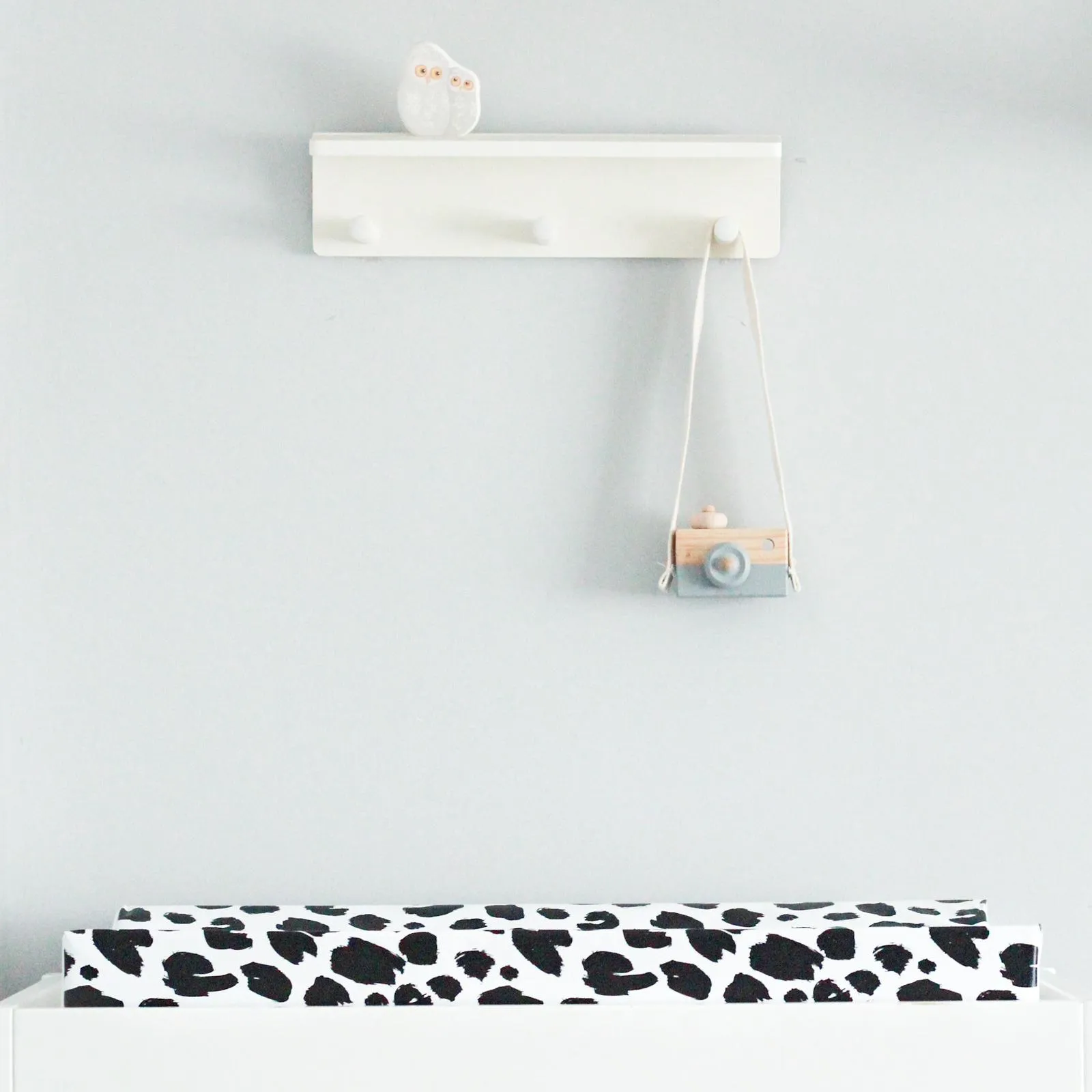 Mono Leopard print Changing Mat (all sizes)